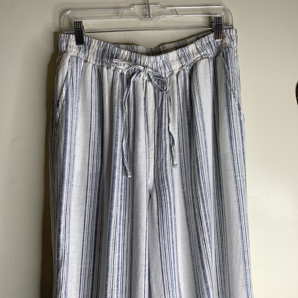 Briggs Linen Blend Wide Drawstring Leg Beach Pants - Picture 2 of 9
